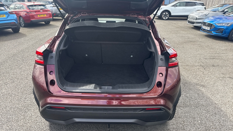 Nissan Juke 1.0 DiG-T 114 N-Connecta 5dr Petrol Hatchback